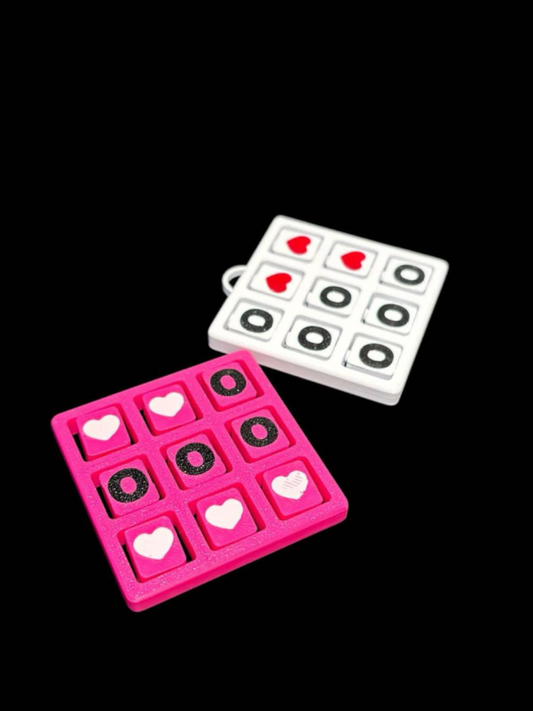 Valentine’s tic tac toe game
