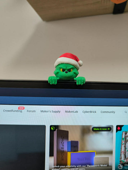 Grinch Monitor Buddy